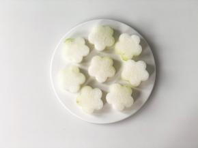 压好的花朵冬瓜块。