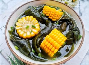 简单又美味，秒会！清清淡淡，营养美味的玉米海带汤就做好了，
