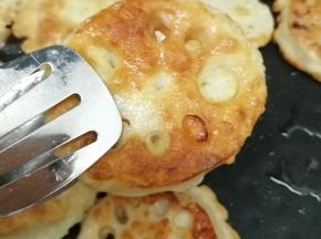 煎到两面金黄即可