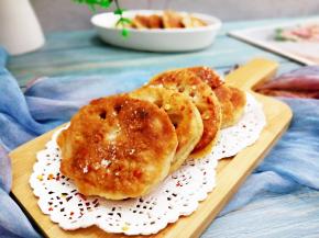 取出后，上面撒盐和辣椒粉即可