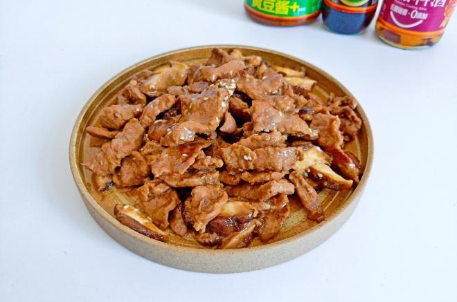 香菇炒牛肉片