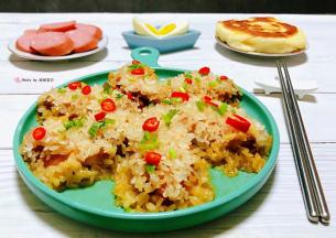 搭配小油饼、鸡蛋、香肠一起吃棒极了