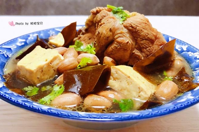 花生海带豆腐猪骨汤