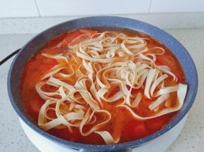 加上切好的豆皮。