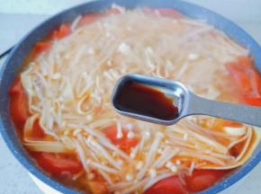 加一点生抽与盐调味。