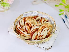 简单又好吃的红糖花卷。