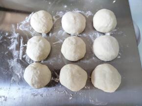 然后分成9个小面团。