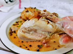 口感超嫩的大鸡腿。