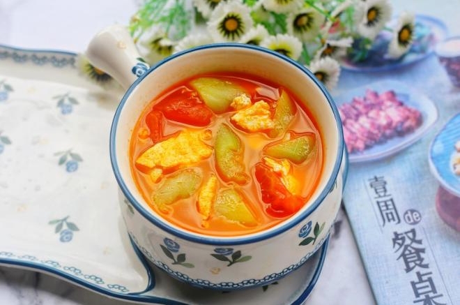 低脂美味的番茄丝瓜鸡蛋汤
