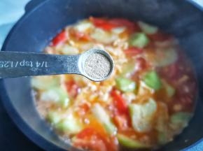 加1小勺胡椒粉。