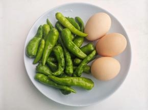 准备好所有食材。