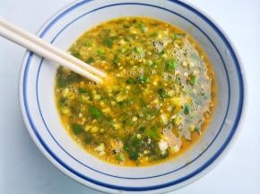 打入3个鸡蛋，