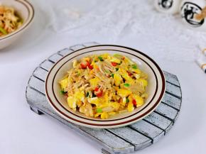 盛出装盘，即可食用。