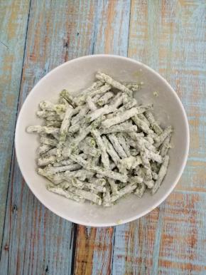 让每一个豆角都裹上面粉