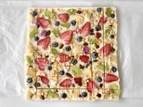 取出切块即可食用。