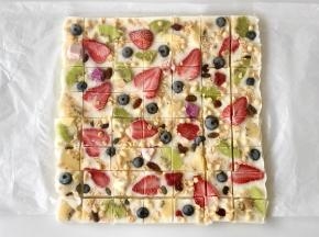 取出切块即可食用。