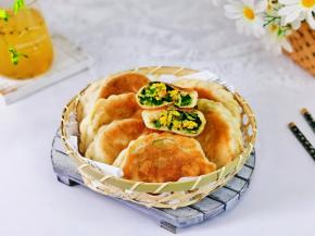 有菜，有蛋，有海鲜。