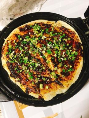 撒上适量的葱花即可！