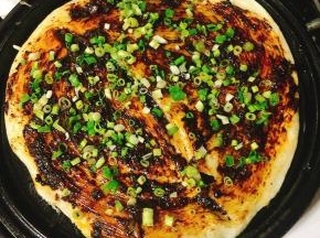 撒上适量的葱花即可！