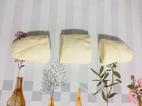 醒好的面揉成长条，再切成小剂子备用！