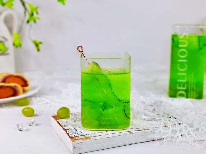 青瓜葡萄苏打水