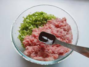 加蚝油2勺提鲜。