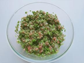 顺着一个方向搅拌均匀。