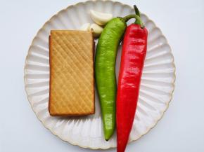 准备好所有食材。