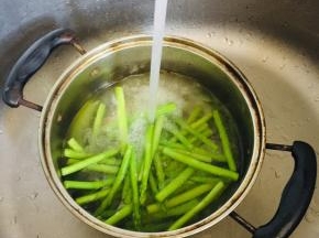 捞出，过几遍凉水！