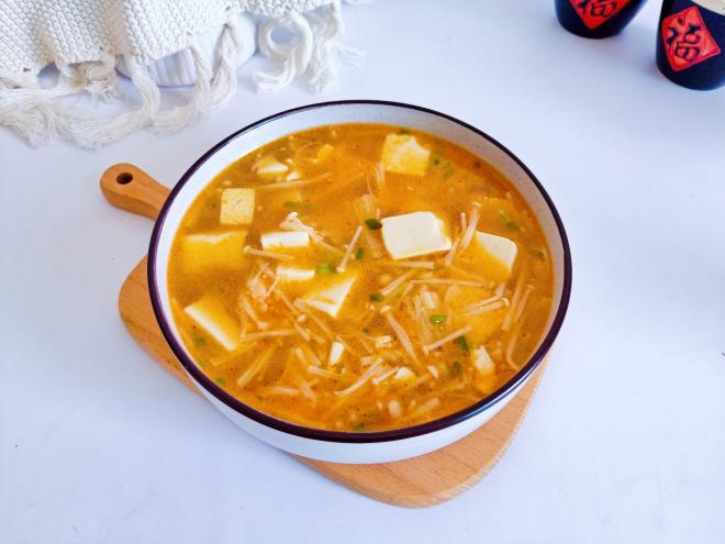金针菇豆腐汤