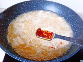 喜欢吃辣的可以加一点辣椒油。