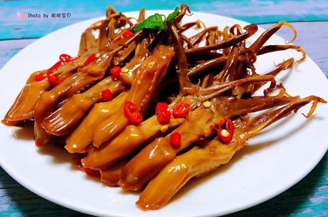 卤鸭舌