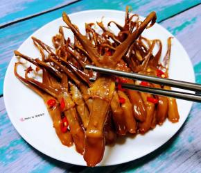 鸭舌入口鲜嫩细腻入微