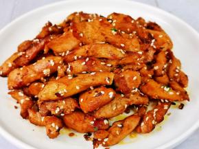 我最爱吃鸡胸肉～～