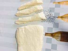 用刀切成长条！