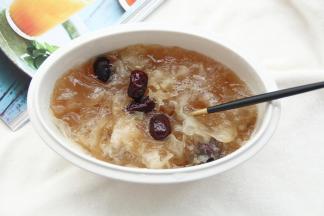 成品就是这个样子的啦！加了红枣，所以微微色深一些！