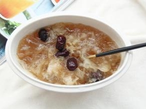 成品就是这个样子的啦！加了红枣，所以微微色深一些！