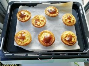 烤完取出，微微冷凉就可以开动啦！