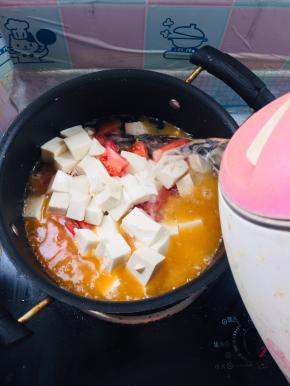 倒入适量的开水！