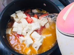 倒入适量的开水！