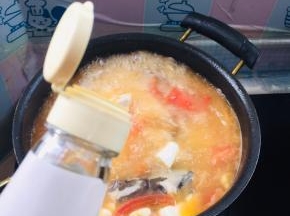 放入一勺白醋去腥增香！