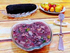 搭配水果和黑玉米一起吃棒极了