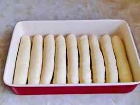 放入烤盘中，我的烤盘348*248*62mm这个量正好。