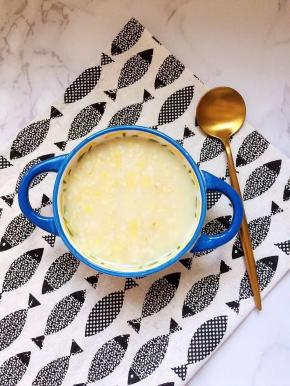 盛出，装入碗中即可。