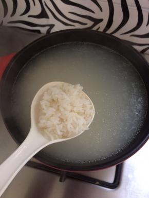 开大火煮开，转中火慢煮20分钟。