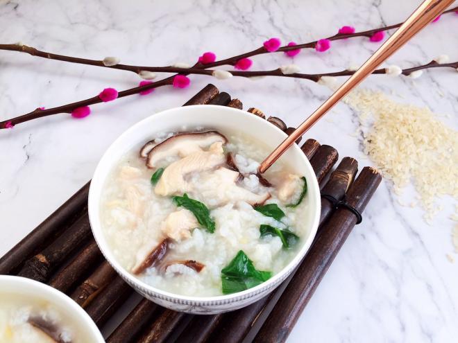 香菇鸡肉粥