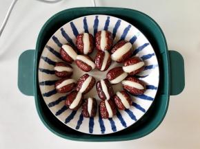 蒸好了，糯米有点晶莹剔透的感觉。