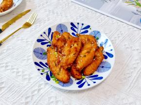 外酥里嫩，喷香美味的蒜香鸡翅是下酒菜必备款！