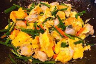 最后放入盐和味精调味均匀即可出锅享用