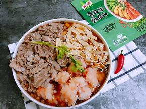 冰凉甜辣，此时必须来上一瓶啤酒